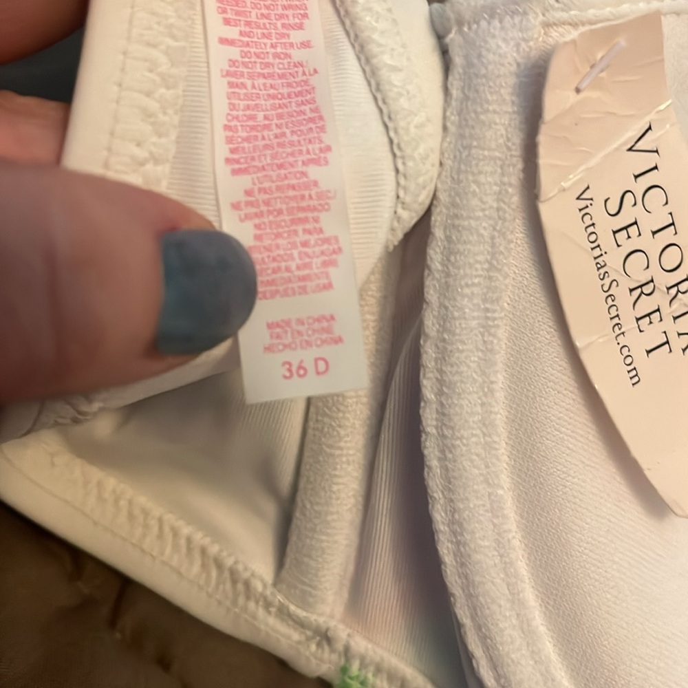NWT Victoria’s Secret bikini - Picture 3 of 8
